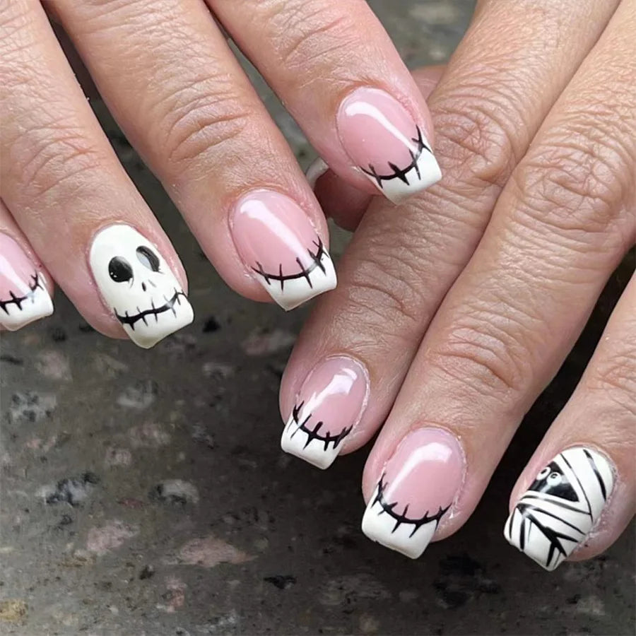 24Pcs Halloween Little Ghost Press on Fake Nails Creative French Design